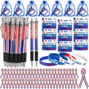400pcs 4th of July Patriotic Gift Bulk Patriotic Pens American Flag Lapel Pins Bracelets Organza Gift Bag Set for Independence Day July 4th Memorial Day Supplies Home Office(Design)