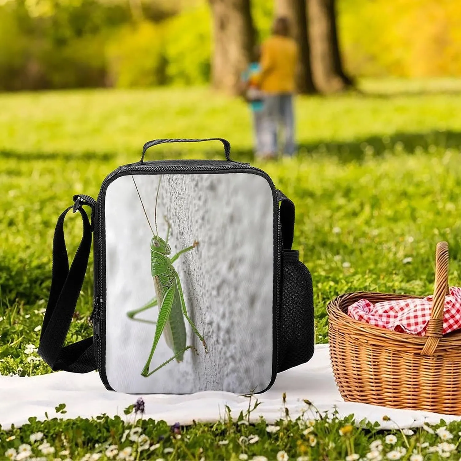 Classic Lunch Box for Men Women,Green Grasshopper Image Reusable Insulated Lunch Bag Cooler for Work Picnic Or Travel