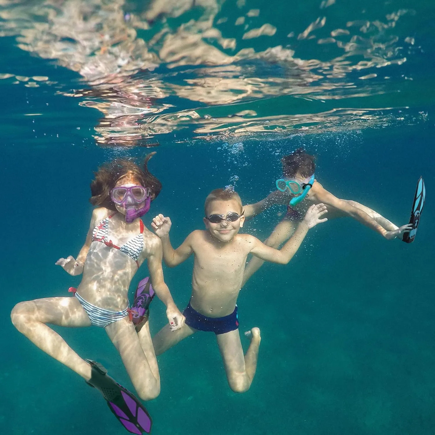 Kids Mask Fins Snorkel Set Snorkeling Packages, with Diving Mask, Snorkel, Adjustable Swim Fins, Mesh Bag, Anti-Fog Anti-Leak Snorkeling Gear for Kids for Snorkeling Swimming Diving