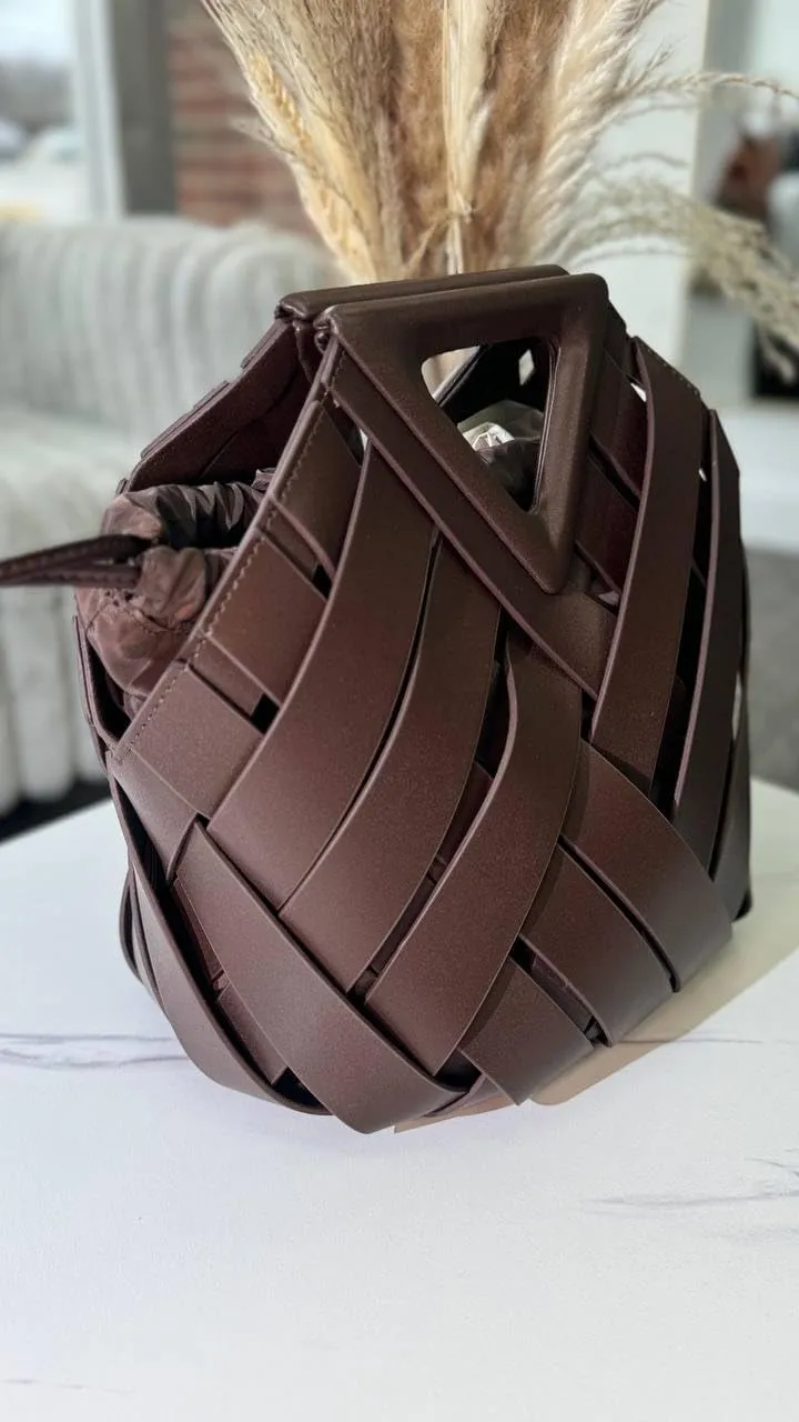 The Statement Weave Bag-A Bold Statement in Genuine Leather