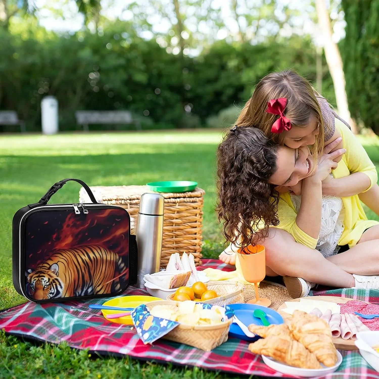 Women Adult Wild and Angry Tiger Fire Flame Brave Mammal King Roar Art Lunchbox Handbag for Office Work, Moisture Resistant Compact Lunch Organizer - Quick and Simple Organization