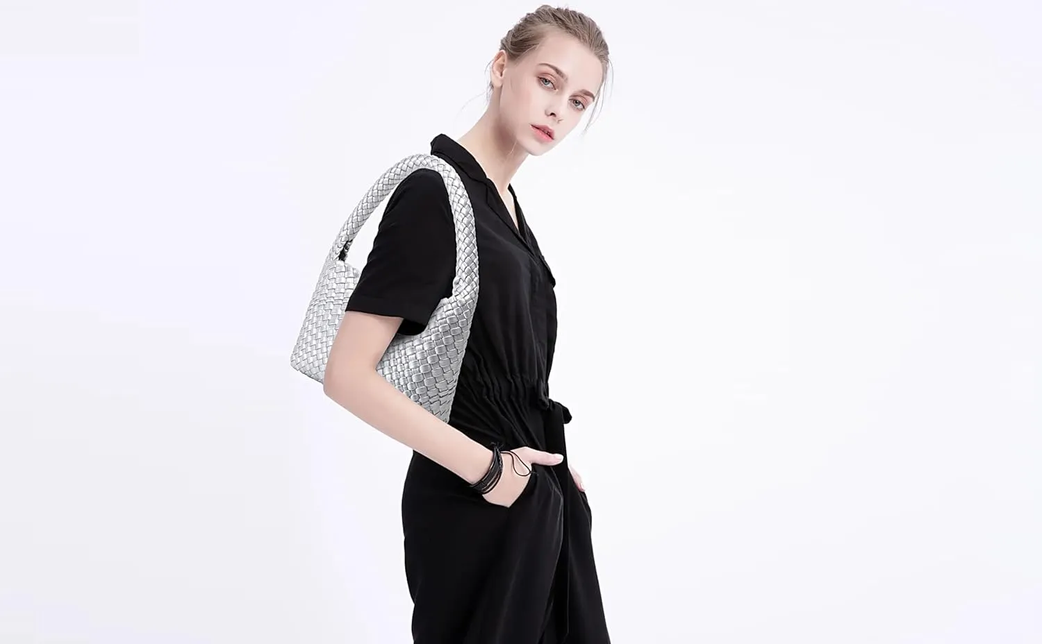 Woven Bag for Women, Small Vegan Leather Summer Beach Purse, and Travel Handbags Ladies' Retro Chic Shoulder Bags