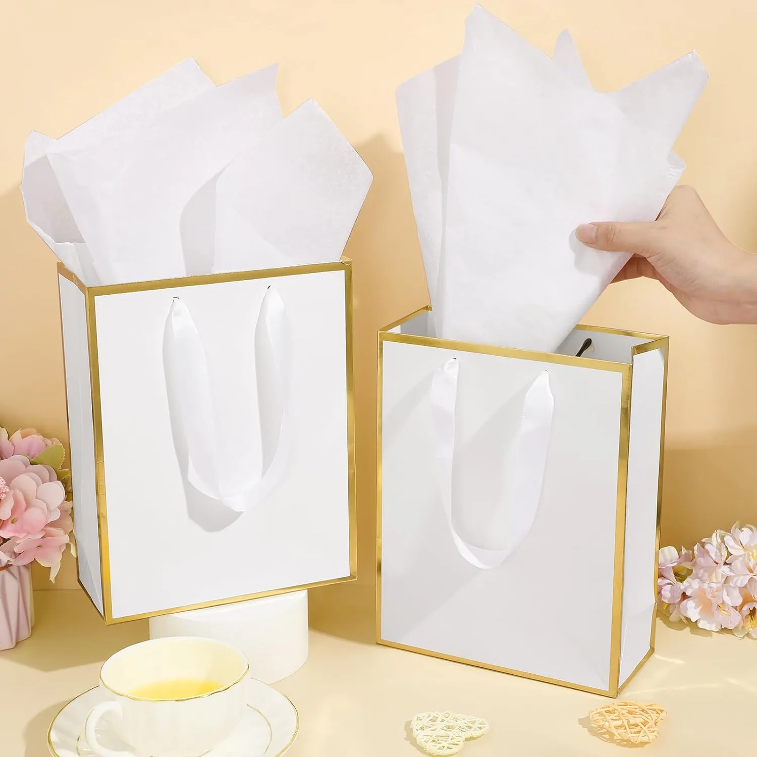 Yeaqee 50 Pack Metallic Gift Bags with Handle and Tissue Paper for Wedding Graduation Holiday Bridesmaid Thank You 5 Senses Gift Bag for Her Him Birthday 9 x 7 x 3.15''(White and Gold)